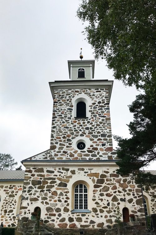 Avaa kuva isommaksi Nummen kirkko_M.