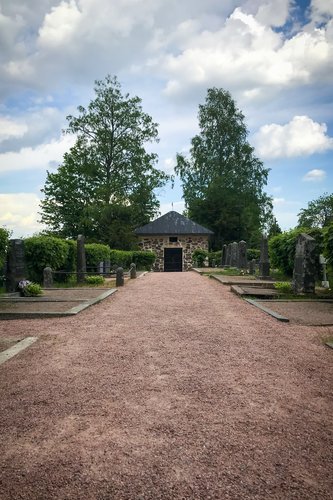Avaa kuva isommaksi Nummen vanha hautausmaa