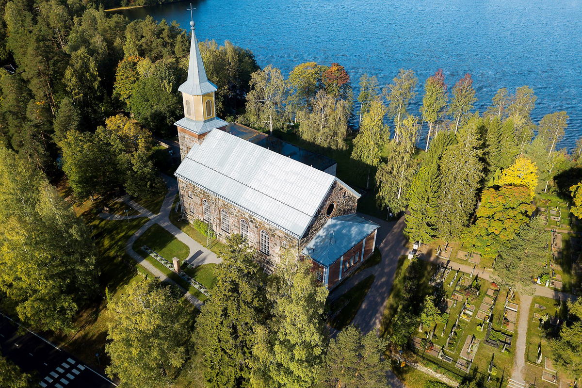 Avaa kuva isommaksi karjalohja 2_L.