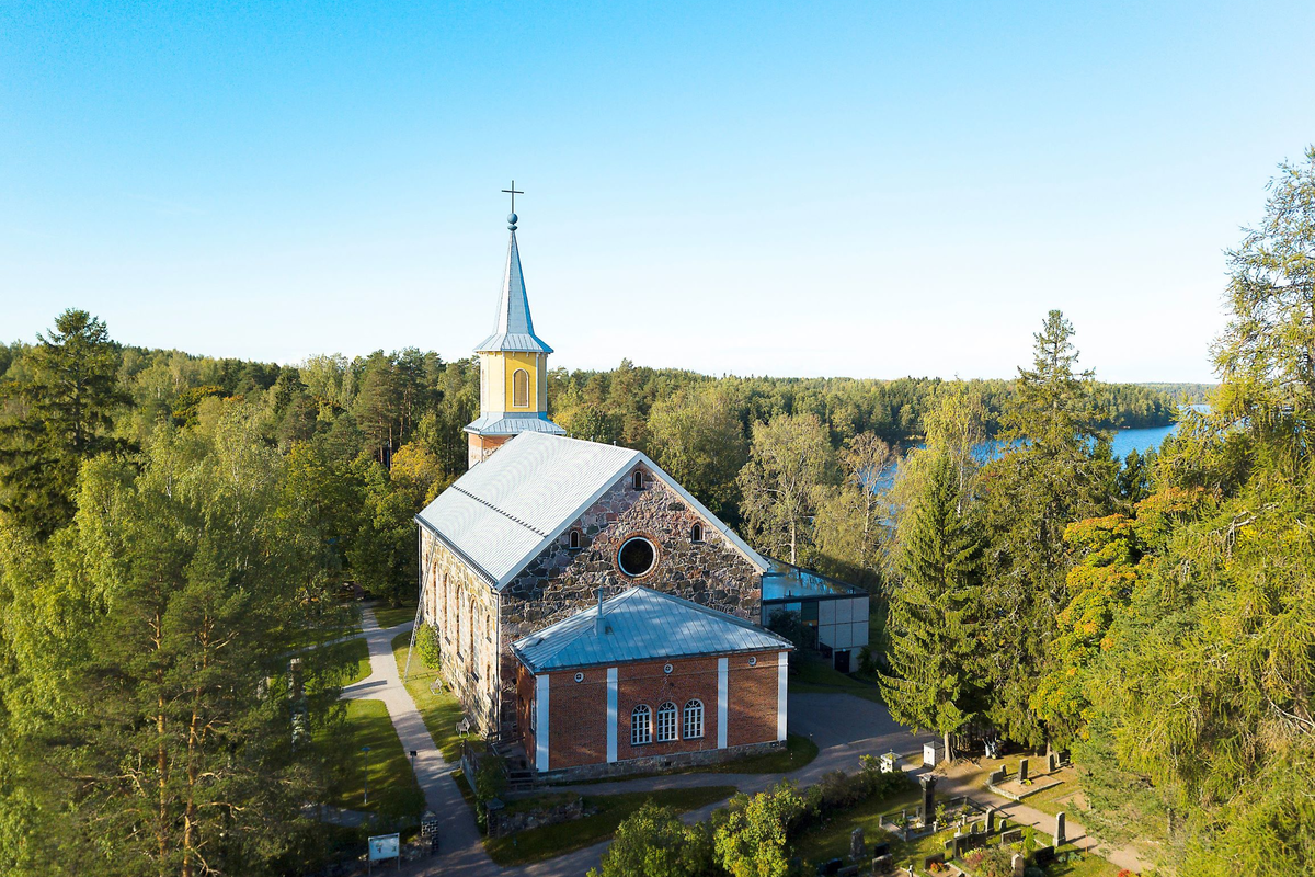 Avaa kuva isommaksi karjalohja1_L.