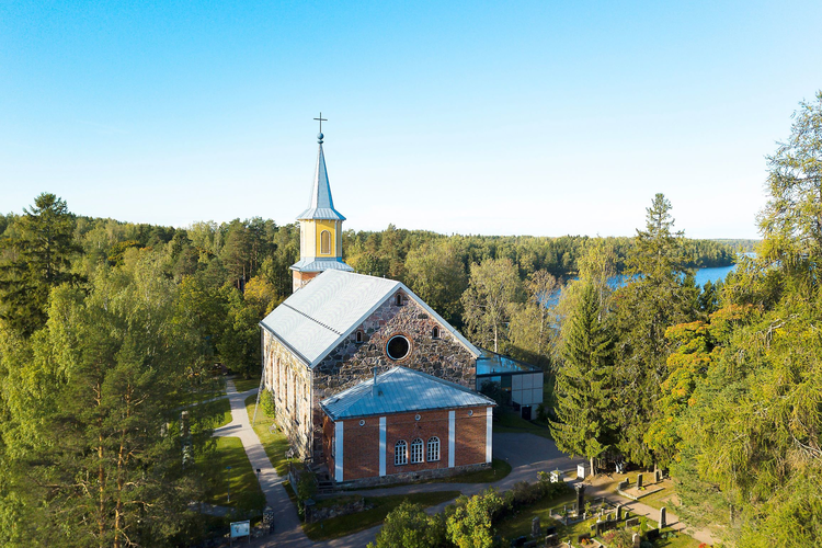 Avaa kuva isommaksi karjalohja1_M.