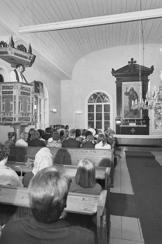 Avaa kuva isommaksi Jumalanpalvelus Sammatin kirkossa -Kyytinen Pekka, kuvaaja 1972 -Museovirasto - Musketti