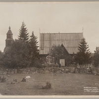 Avaa kuva isommaksi Mickel Göranssonin johdolla vuosina 1754-55 rakennettu Sammatin puukirkko
-Ståhlberg K. E., kuvaaja 1898
...