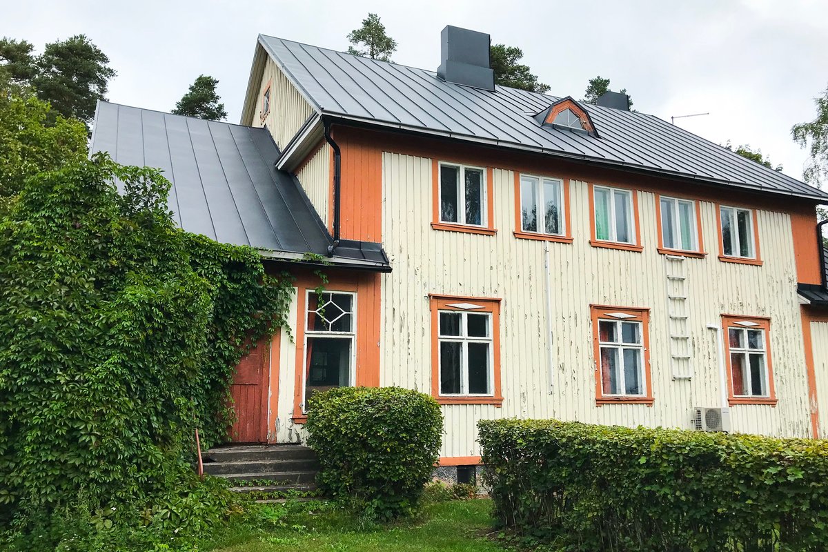 Nummen nuorisotalo, vanha apteekki.