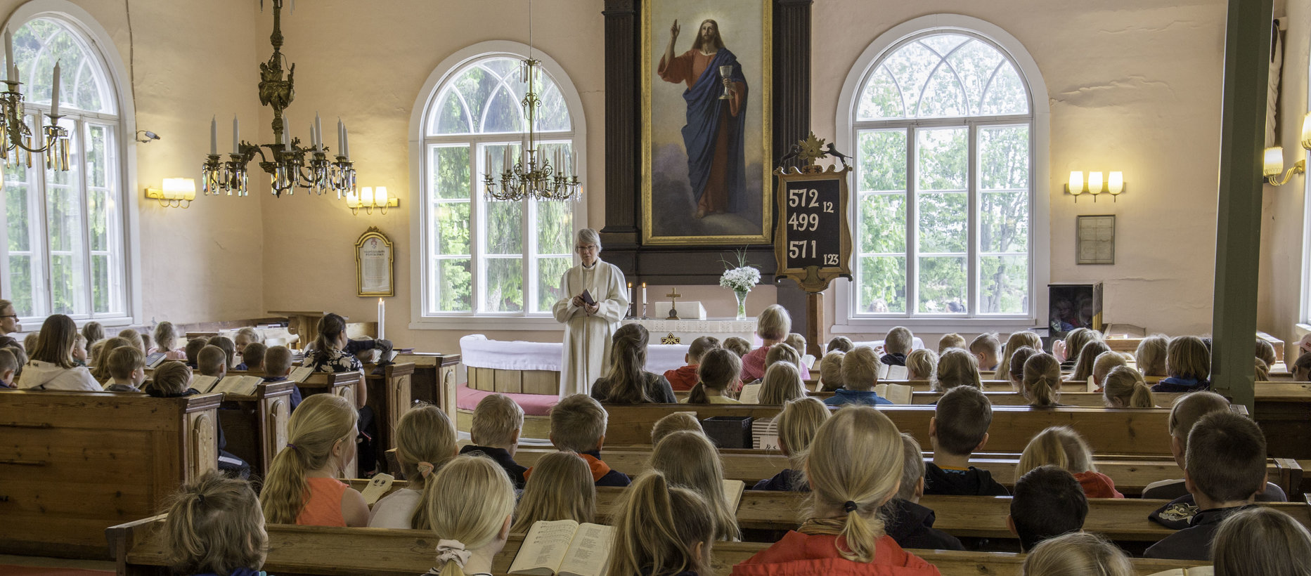 Avaa kuva isommaksi Sammatin koulun kevätkirkko 2019.